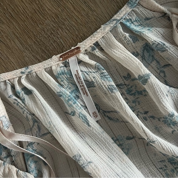 Free People Final Rose Ruched Cropped Blouse - Vintage Combo Cream Blue- Size XS - Picture 10 of 13